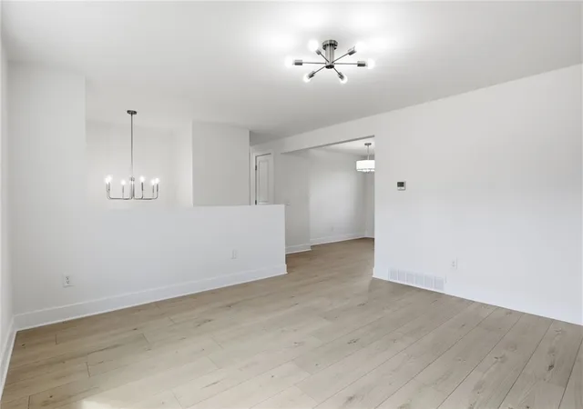 Photo 4 of Sale Pending at 2163 Evergreen Ln, Ontario, NY 14519 | MLS# R1674818 | Listing updated on 2026-05-01