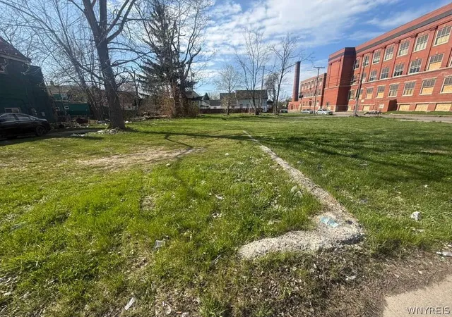 1st image of 1387 Broadway, Buffalo, NY 14212 | MLS# B1675350