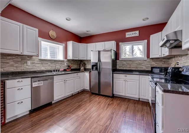Photo 4 of Single family home for sale at 538 Adelaide St, Carthage, NY 13619 | MLS# S1674080 | Listing updated on 2026-07-30