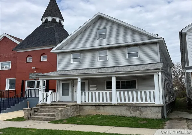 Homes for sale in Buffalo, NY | 25 Bremen St, Buffalo, NY 14213 | MLS# B1674885
