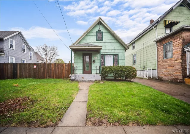 Homes for sale in Buffalo, NY | 23 Gold St, Buffalo, NY 14206 | MLS# B1674691