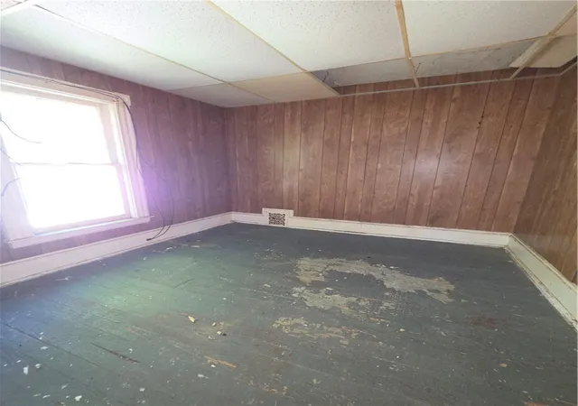 Homes for sale in Elmira City, NY | 406 Jefferson St, Elmira City, NY 14904 | MLS# R1675386