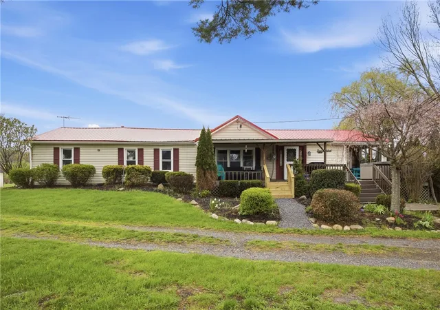 Photo 3 of Single family home for sale at 8989 Chidsey Hl Rd, Branchport, NY 14418 | MLS# R1675414 | Listing updated on 2026-07-30