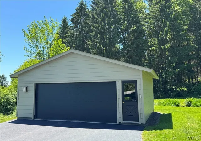 Homes for sale in Madison, NY | 2729 W Hill Rd, Madison, NY 13346 | MLS# S1675130