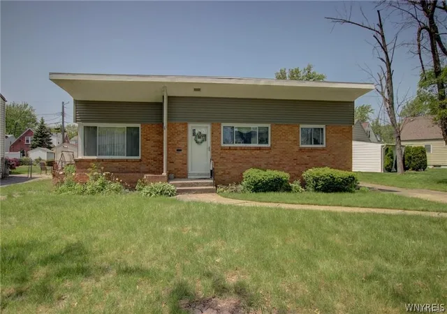 2nd image of 274 Stevenson Blvd, Buffalo, NY 14226 | MLS# B1674812