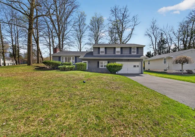 Homes for sale in Camillus, NY | 166 Terrace Wy, Camillus, NY 13031 | MLS# S1673996