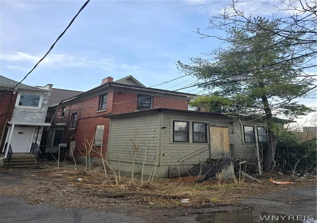 Homes for sale in Niagara Falls, NY | 729 Main St, Niagara Falls, NY 14301 | MLS# B1675411