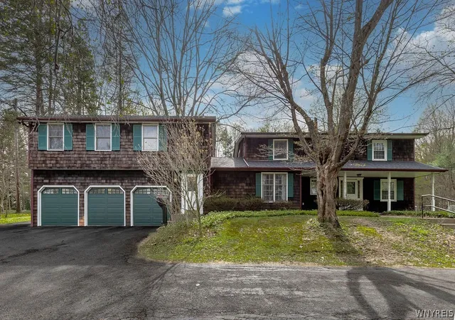1st image of 4585 S Buffalo St, Orchard Park, NY 14127 | MLS# B1674466