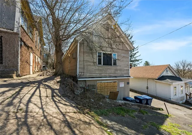 4th image of 306 John St, Syracuse, NY 13208 | MLS# S1675218