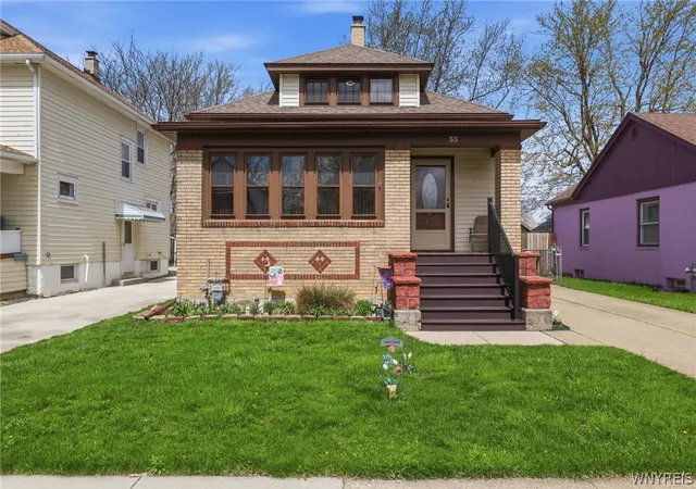 Photo 1 of Sale Pending at 55 Washington Ave, Buffalo, NY 14217 | MLS# B1674906 | Listing updated on 2026-05-06