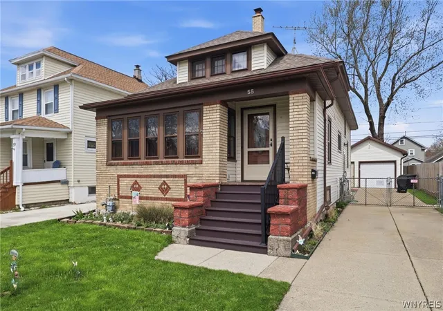 Photo 2 of Sale Pending at 55 Washington Ave, Buffalo, NY 14217 | MLS# B1674906 | Listing updated on 2026-05-06