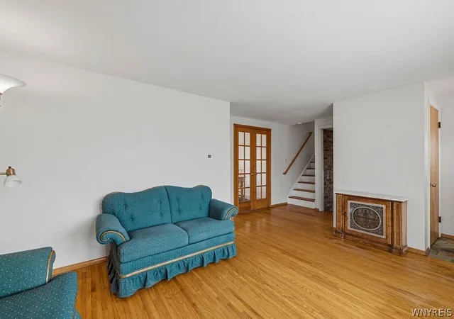 2nd image of 4839 Middleton Dr, Lockport Town, NY 14094 | MLS# B1675746