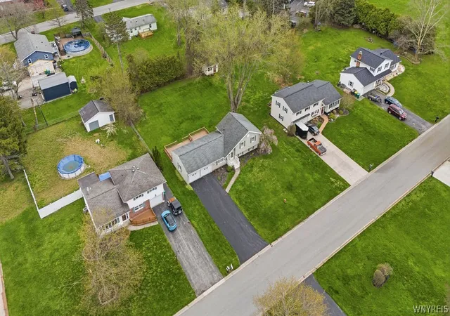 30th image of 4839 Middleton Dr, Lockport Town, NY 14094 | MLS# B1675746