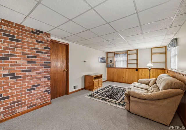5th image of 4839 Middleton Dr, Lockport Town, NY 14094 | MLS# B1675746