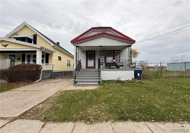 2nd image of 146 Evelyn St, Buffalo, NY 14207 | MLS# B1652837