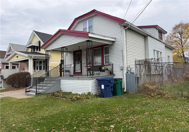Homes for sale in Buffalo, NY | 146 Evelyn St, Buffalo, NY 14207 | MLS# B1652837