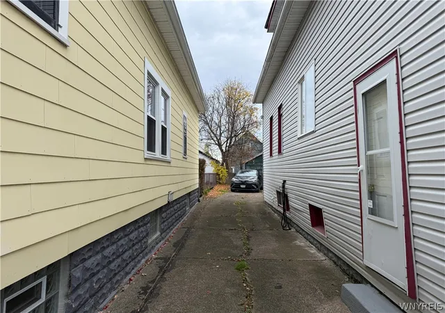 Homes for sale in Buffalo, NY | 146 Evelyn St, Buffalo, NY 14207 | MLS# B1652837