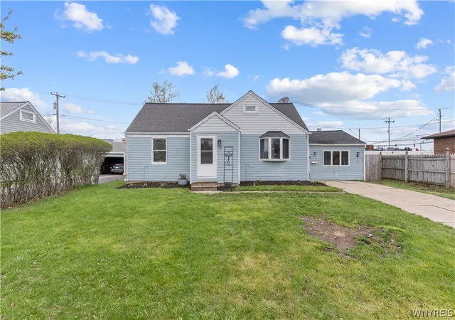 Homes for sale in Amherst, NY | 17 Violet Ave, Amherst, NY 14226 | MLS# B1675432