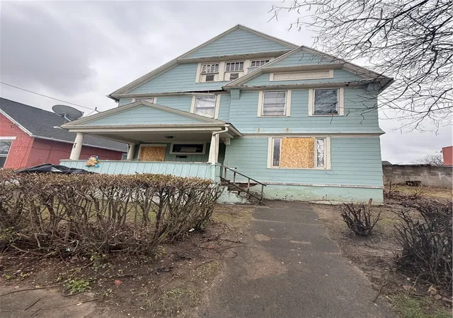 Homes for sale in Rochester, NY | 73 2nd St, Rochester, NY 14605 | MLS# R1675847