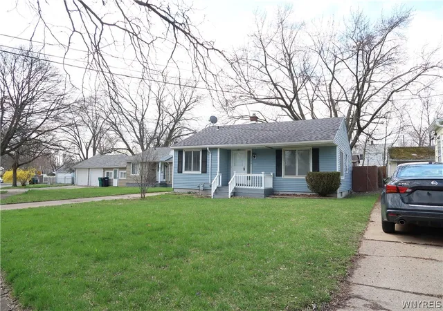 Photo 2 of Sale Pending at 3750 Deveaux St, Niagara Falls, NY 14305 | MLS# B1675892 | Listing updated on 2026-05-27