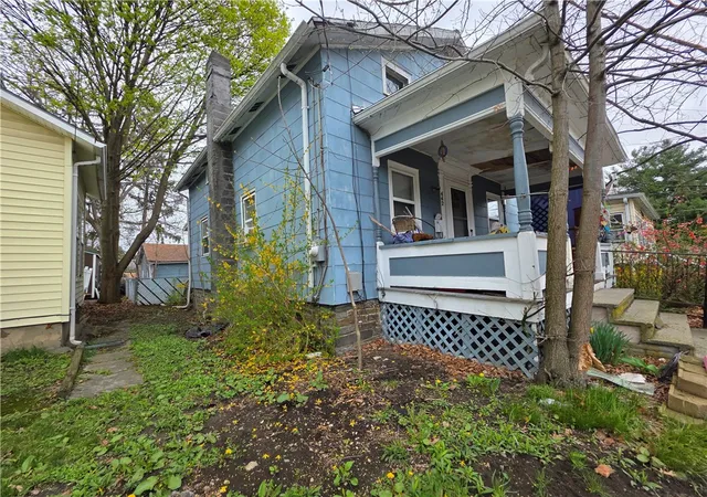Photo 2 of Single family home for sale at 442 W 5th Street, Elmira, NY 14901 | MLS# R1674649 | Listing updated on 2026-08-03