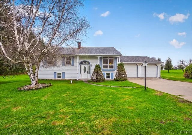 Homes for sale in Paris, NY | 2765 King Rd, Paris, NY 13456 | MLS# S1674931