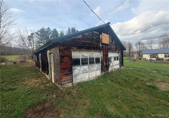 Photo 4 of Sale Pending at 7814 Route 305, Belfast, NY 14711 | MLS# B1675541 | Listing updated on 2026-08-04