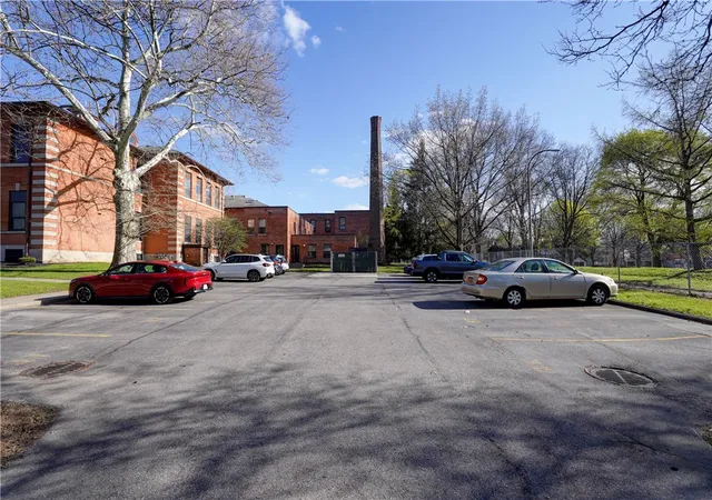 Listing Photo 2 - Condo for sale in building located at 115 Gregory Park, Rochester, NY 14620 - Unit #