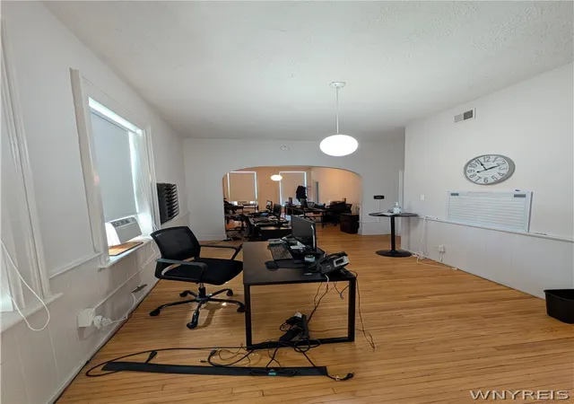 Homes for sale in Buffalo, NY | 577 Niagara St, Buffalo, NY 14201 | MLS# B1676070