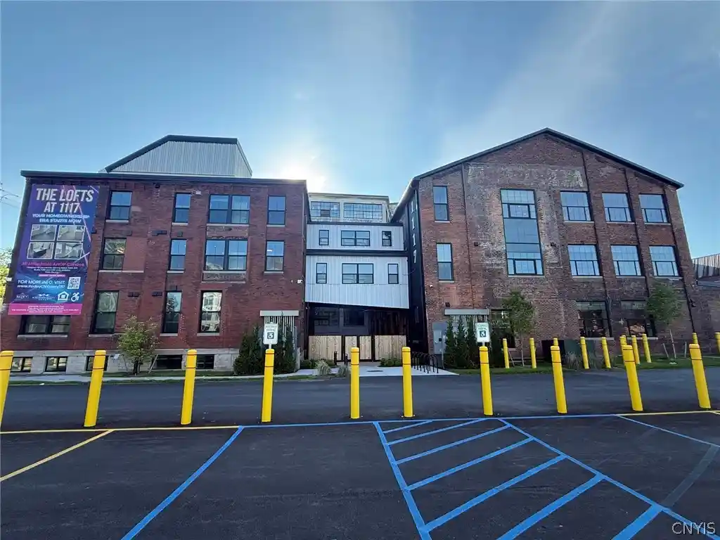 Listing Photo 1 - Condo for sale in 1117 W Fayette St located at 1117 W Fayette St, Syracuse, NY 13204 - Unit #313