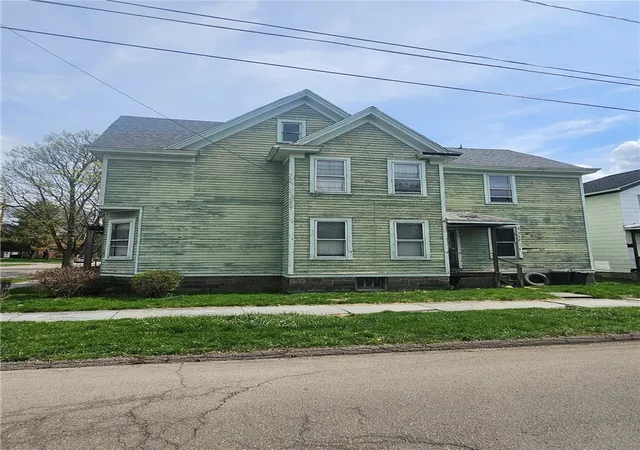 Photo 1 of Multi family home for sale at 273 W Chemung Pl, Elmira, NY 14904 | MLS# R1675784 | Listing updated on 2026-07-31