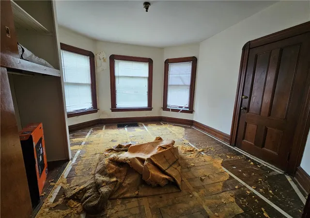Photo 5 of Multi family home for sale at 273 W Chemung Pl, Elmira, NY 14904 | MLS# R1675784 | Listing updated on 2026-07-31
