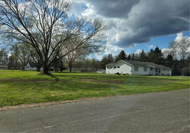Homes for sale in Big Flats, NY | 25 Kelley Dr, Big Flats, NY 14814 | MLS# R1675789