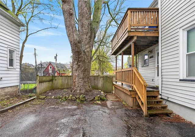5th image of 829 Merchants Rd, Rochester, NY 14609 | MLS# R1674352