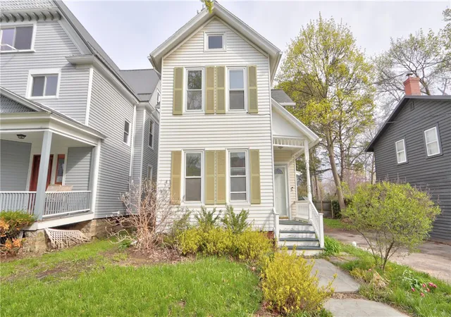 Homes for sale in Geneva City, NY | 282 Washington St St, Geneva City, NY 14456 | MLS# R1675178