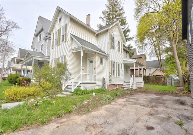 Homes for sale in Geneva City, NY | 282 Washington St St, Geneva City, NY 14456 | MLS# R1675178