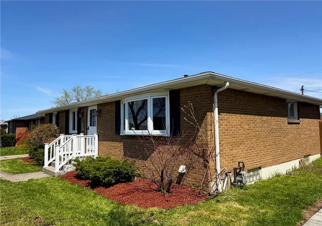 Homes for sale in Amherst, NY | 4843 N Bailey Ave, Amherst, NY 14226 | MLS# R1676166