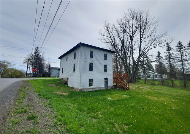 Photo 4 of Single family home for sale at 2951 State Route 34b, Aurora, NY 13026 | MLS# R1676187 | Listing updated on 2026-07-28