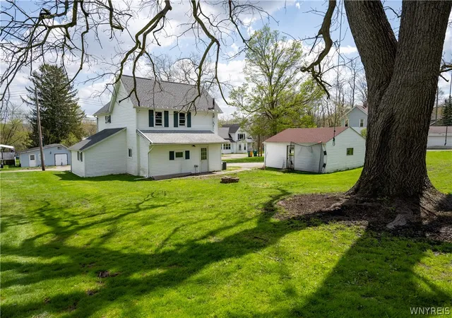 Homes for sale in Warsaw, NY | 17 Brad St, Warsaw, NY 14569 | MLS# B1675775