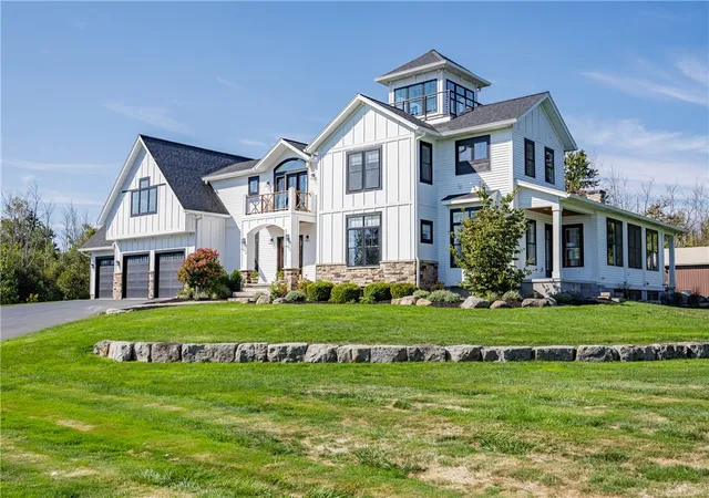 4th image of 151 Ferguson Dr, Parma, NY 14468 | MLS# R1675627