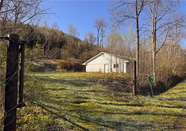 Homes for sale in Bradford Town, PA | 969 West Corydon St, Bradford Town, PA 16701 | MLS# R1674860