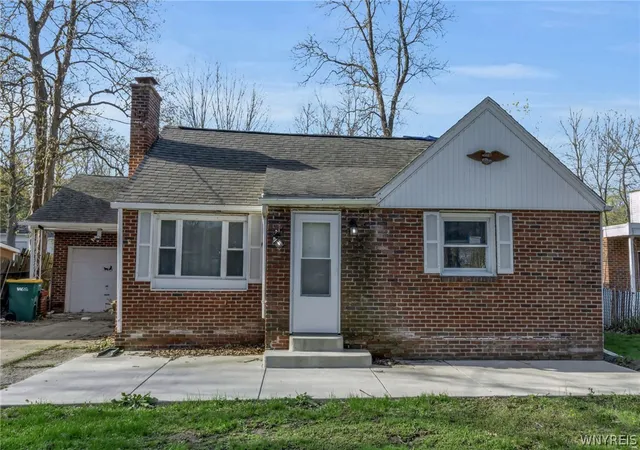 Photo 1 of Sale Pending at 3869 Princeton Rd, Hamburg, NY 14075 | MLS# B1676156 | Listing updated on 2026-08-03