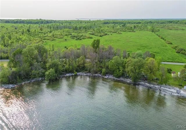 Homes for sale in Lyme, NY | 20298 S Shore Rd, Lyme, NY 13693 | MLS# S1675451