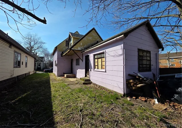 Photo 3 of Single family home for sale at 171 Herman St, Buffalo, NY 14211 | MLS# B1676389 | Listing updated on 2026-07-13