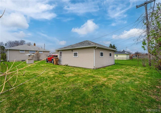 32nd image of 23 Laura Ct, Cheektowaga, NY 14227 | MLS# B1676322
