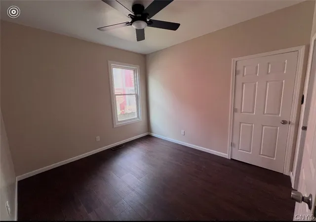 Photo 3 of Sale Pending at 709 Oak St, Syracuse, NY 13203 | MLS# S1676047 | Listing updated on 2026-07-27