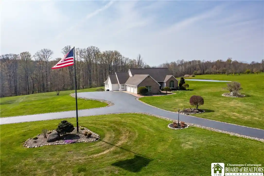 Photo 1 of Single family home for sale at 3881 Dutch Holw Rd, Jamestown, NY 14701 | MLS# R1676435 | Listing updated on 2026-10-20