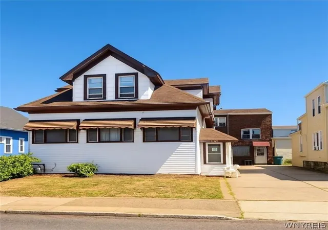 Homes for sale in Buffalo, NY | 2961 Bailey Ave, Buffalo, NY 14215 | MLS# B1676437