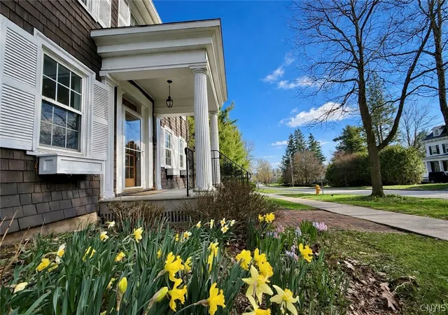 Homes for sale in Cazenovia, NY | 60 Sullivan St, Cazenovia, NY 13035 | MLS# S1676471