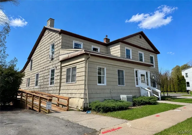 Homes for sale in Cazenovia, NY | 15 Sullivan St, Cazenovia, NY 13035 | MLS# S1676469